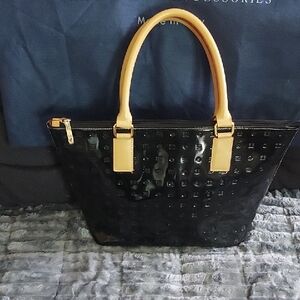 Elegant Black and Tan Tote Bag